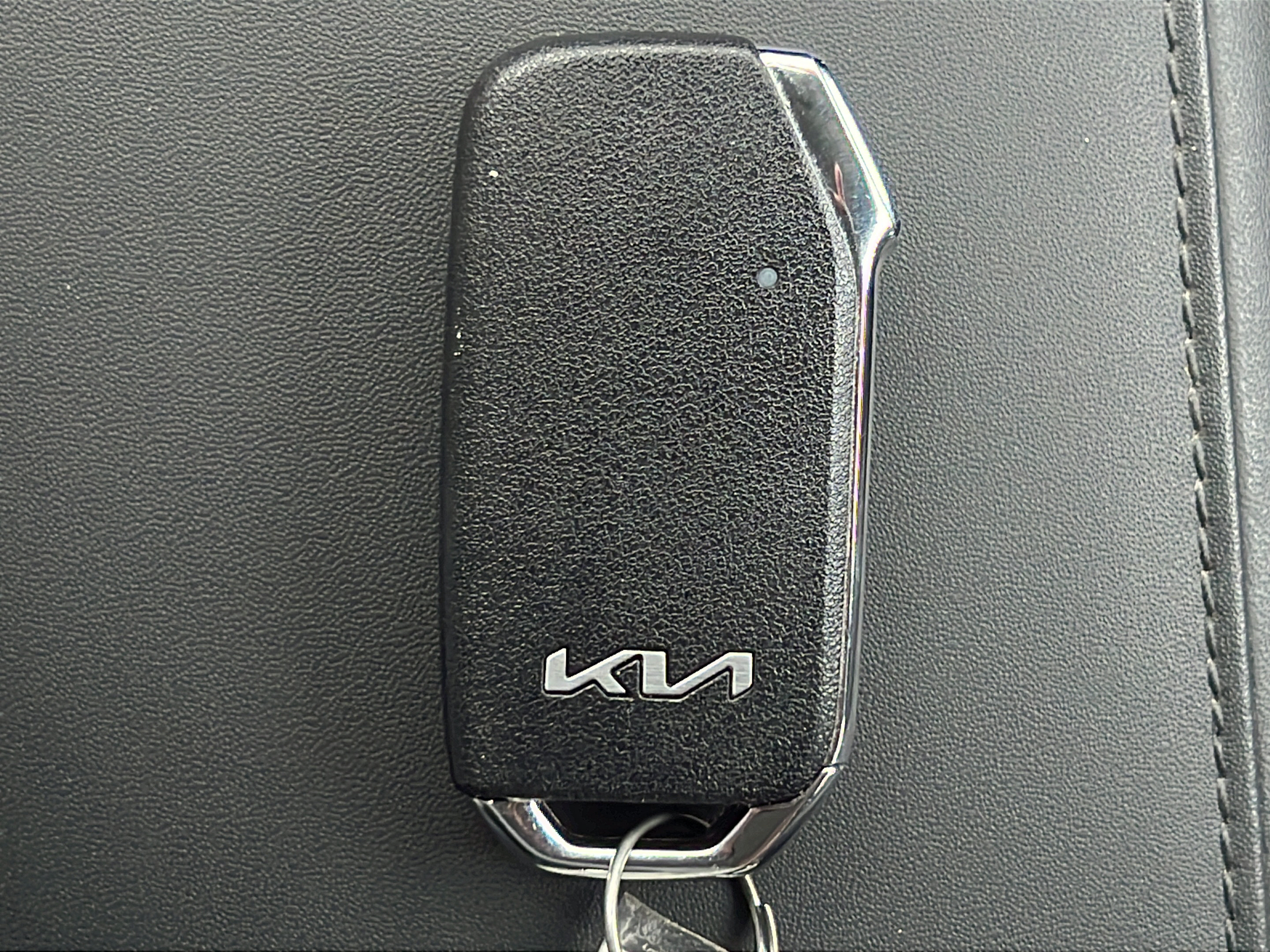 Used 2024 Kia Niro EX FWD image 26