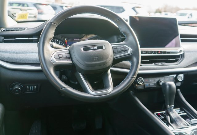 Used 2022 Jeep Compass Latitude w/ Convenience Group image 14