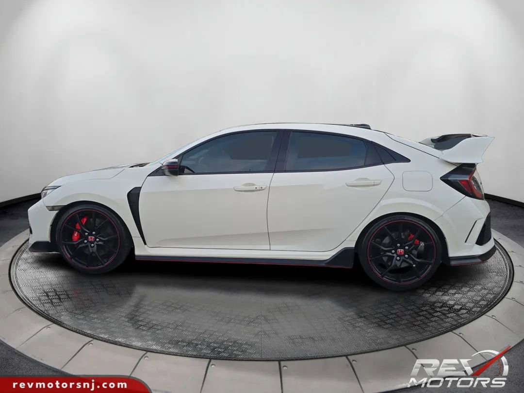 Used 2017 Honda Civic Type R image 2