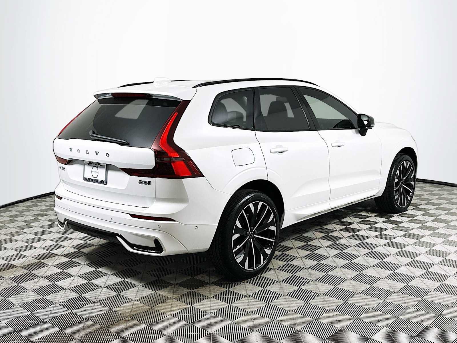 New 2026 Volvo XC60 B5 Ultra w/ Climate Package PRO AWD/4WD image 7