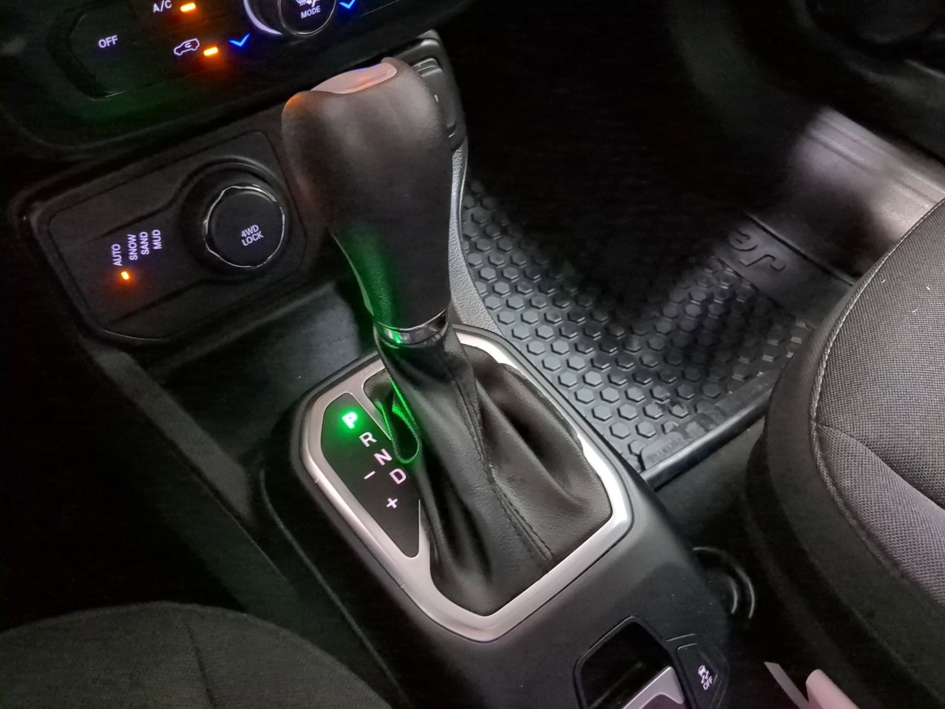 Certified 2023 Jeep Renegade Altitude image 16