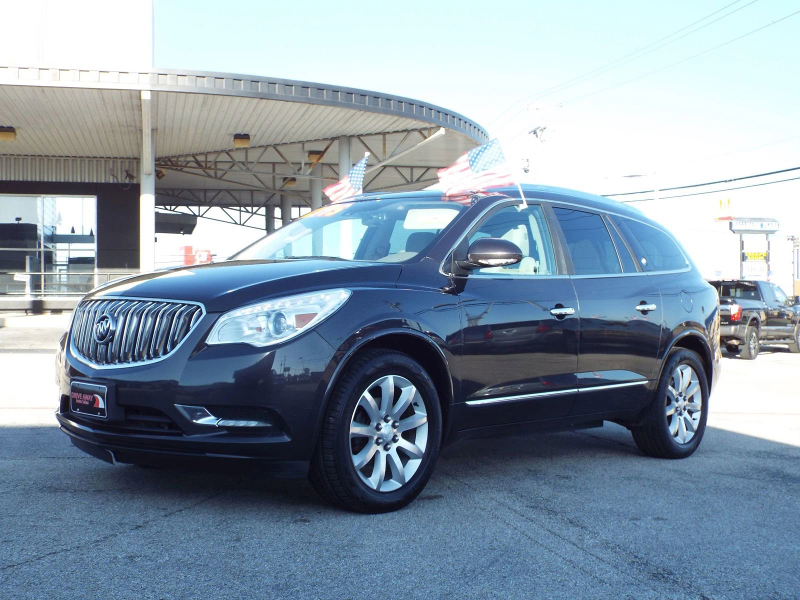 Used 2017 Buick Enclave Premium w/ Experience Buick Package image 1
