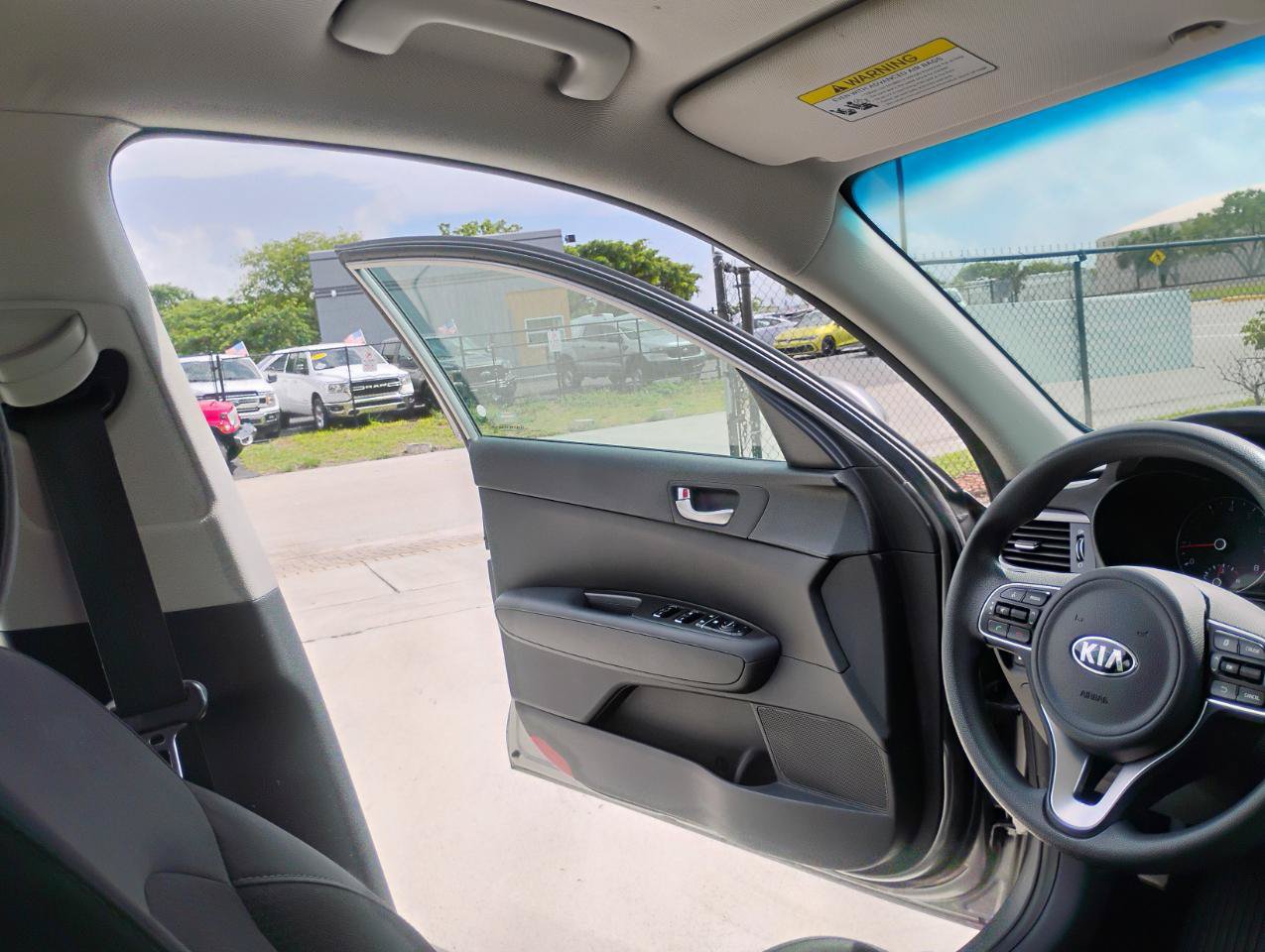 Used 2017 Kia Optima LX FWD image 72