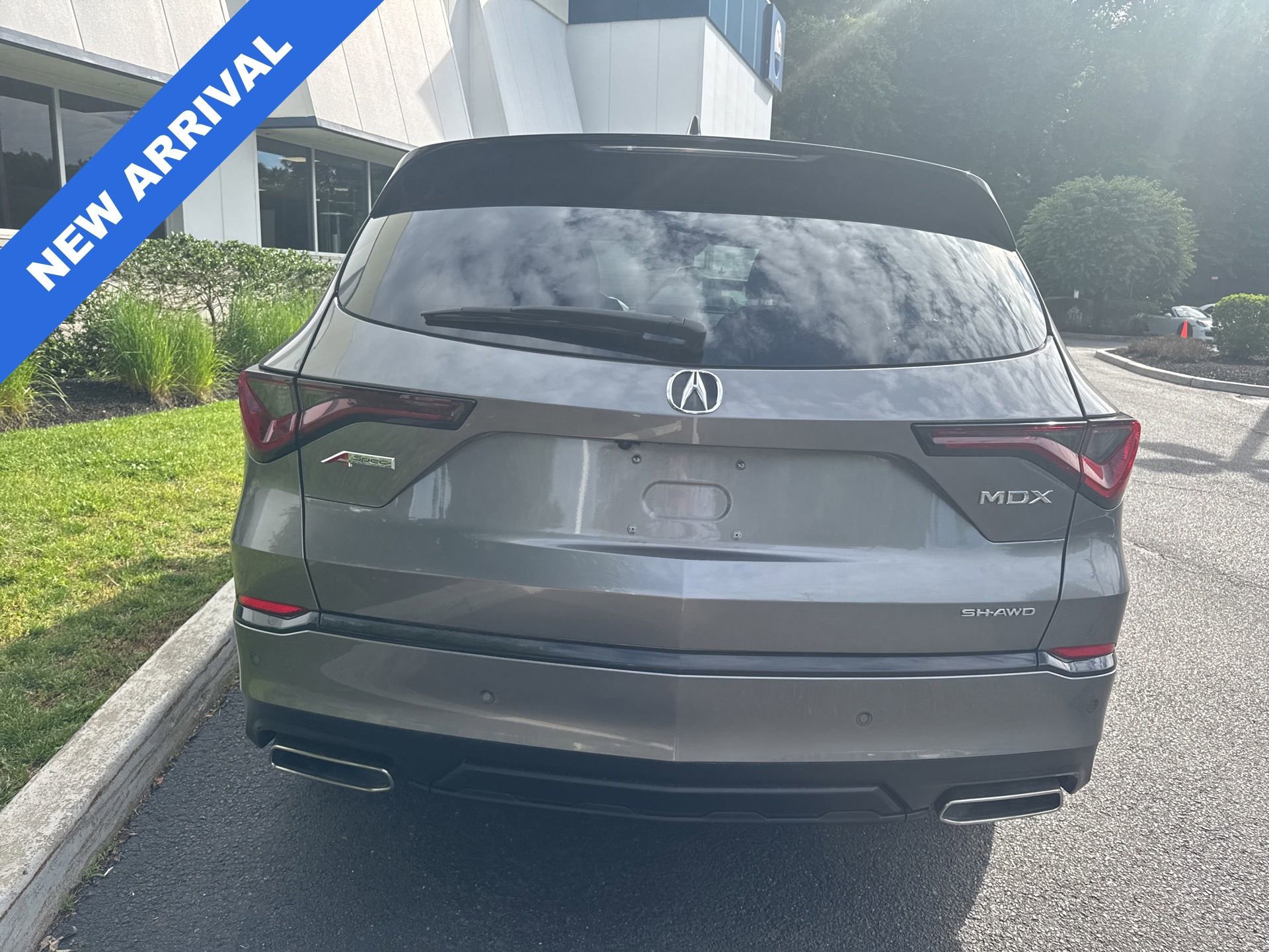 Used 2022 Acura MDX A-Spec AWD/4WD image 3
