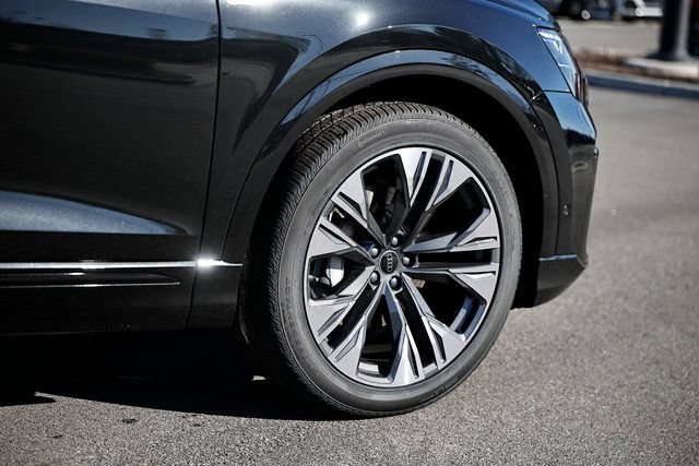 New 2026 Audi Q8 Premium Plus AWD/4WD image 5