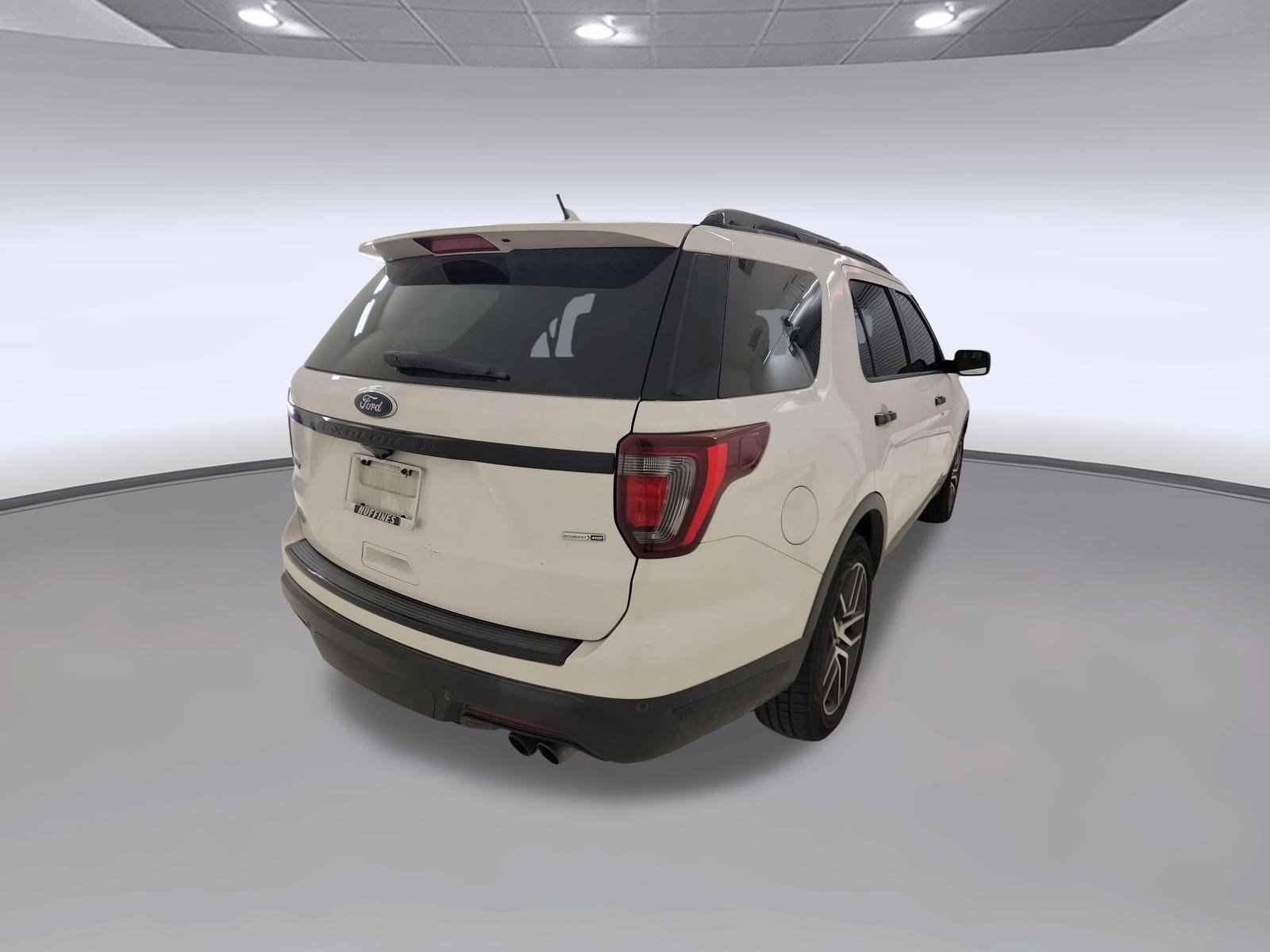 Used 2018 Ford Explorer Sport w/ Equipment Group 401A AWD/4WD image 7