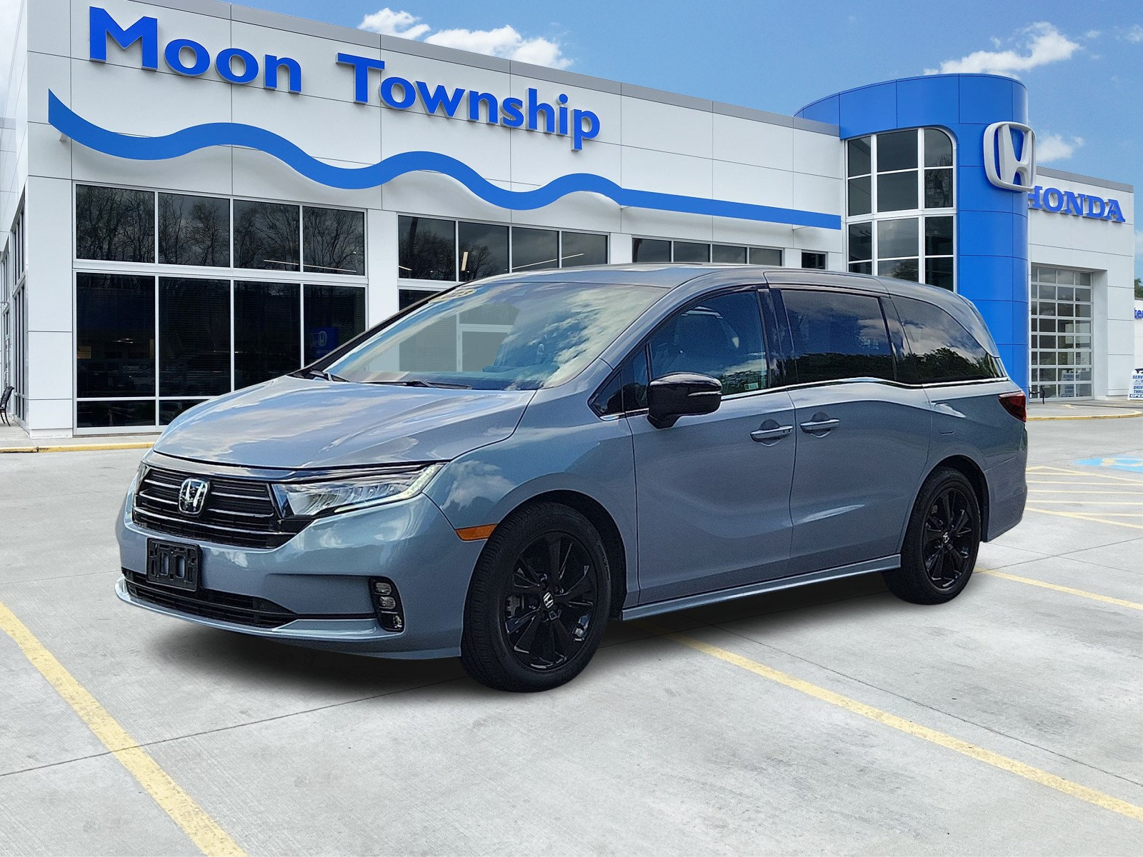Used 2023 Honda Odyssey Sport image 3