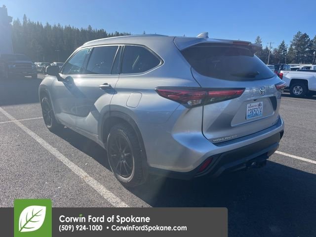 Used 2021 Toyota Highlander XLE image 10