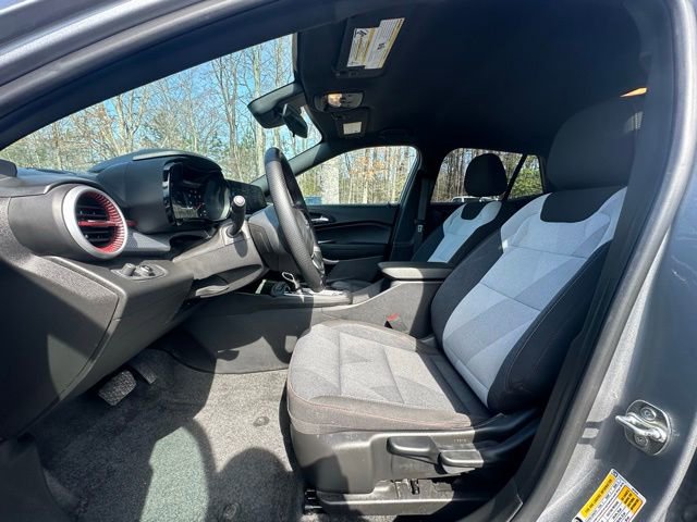 Used 2024 Chevrolet Trax RS w/ Driver Confidence Package FWD image 24