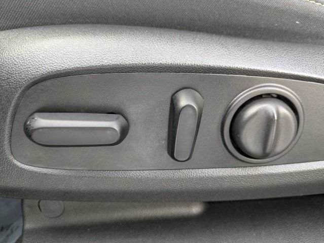 Used 2020 GMC Acadia SLE w/ Driver Convenience Package FWD image 21