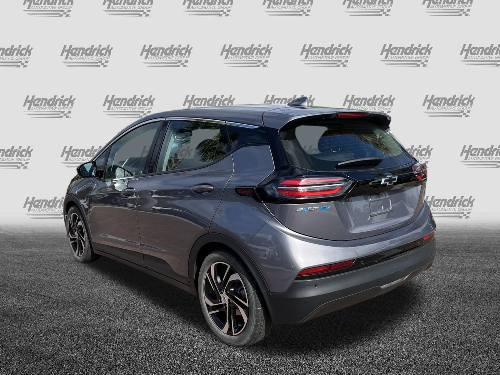 Used 2022 Chevrolet Bolt LT w/ Infotainment Package image 8
