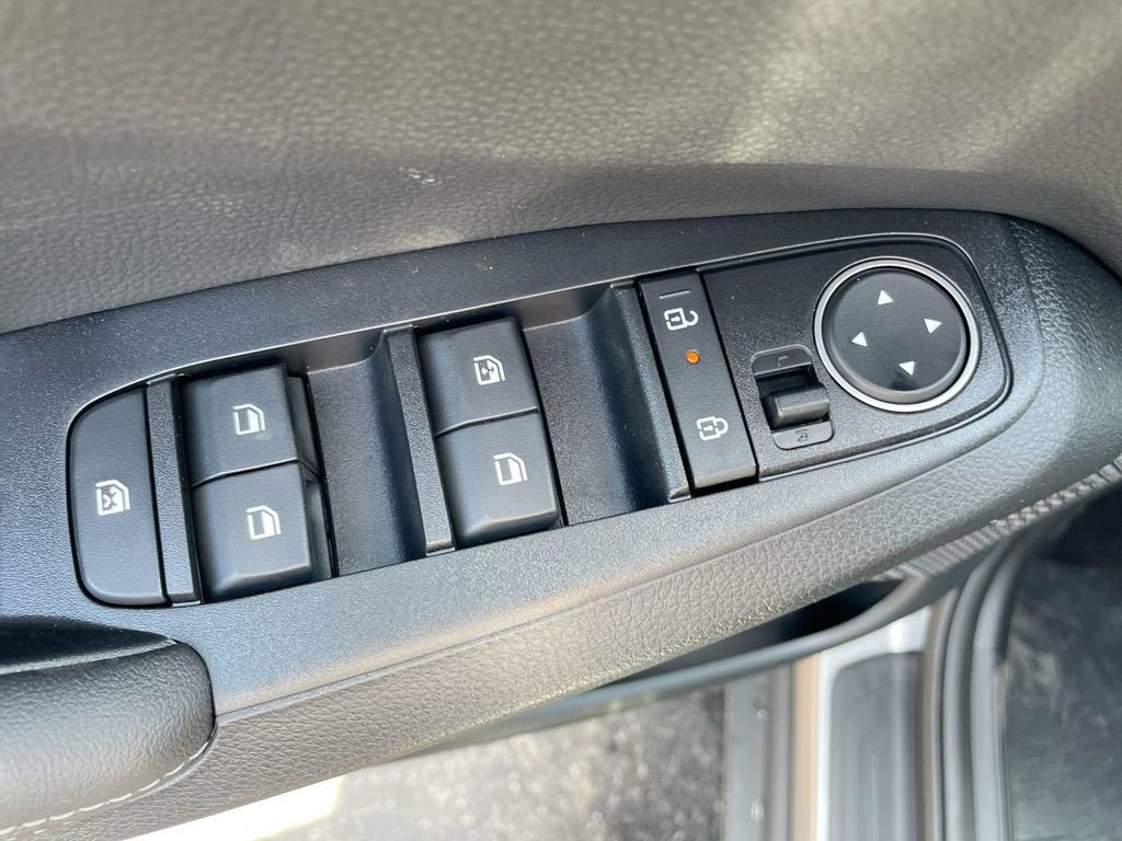 Used 2026 Kia Seltos S image 39