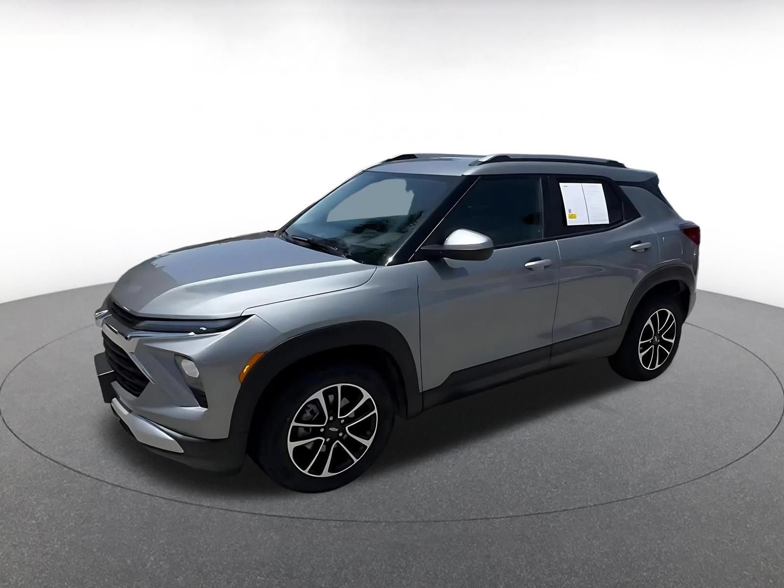 Used 2025 Chevrolet TrailBlazer LT FWD image 8