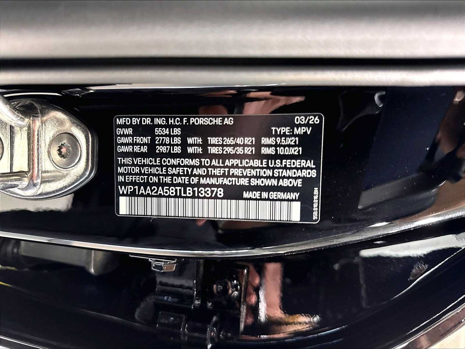 New 2026 Porsche Macan AWD/4WD image 23