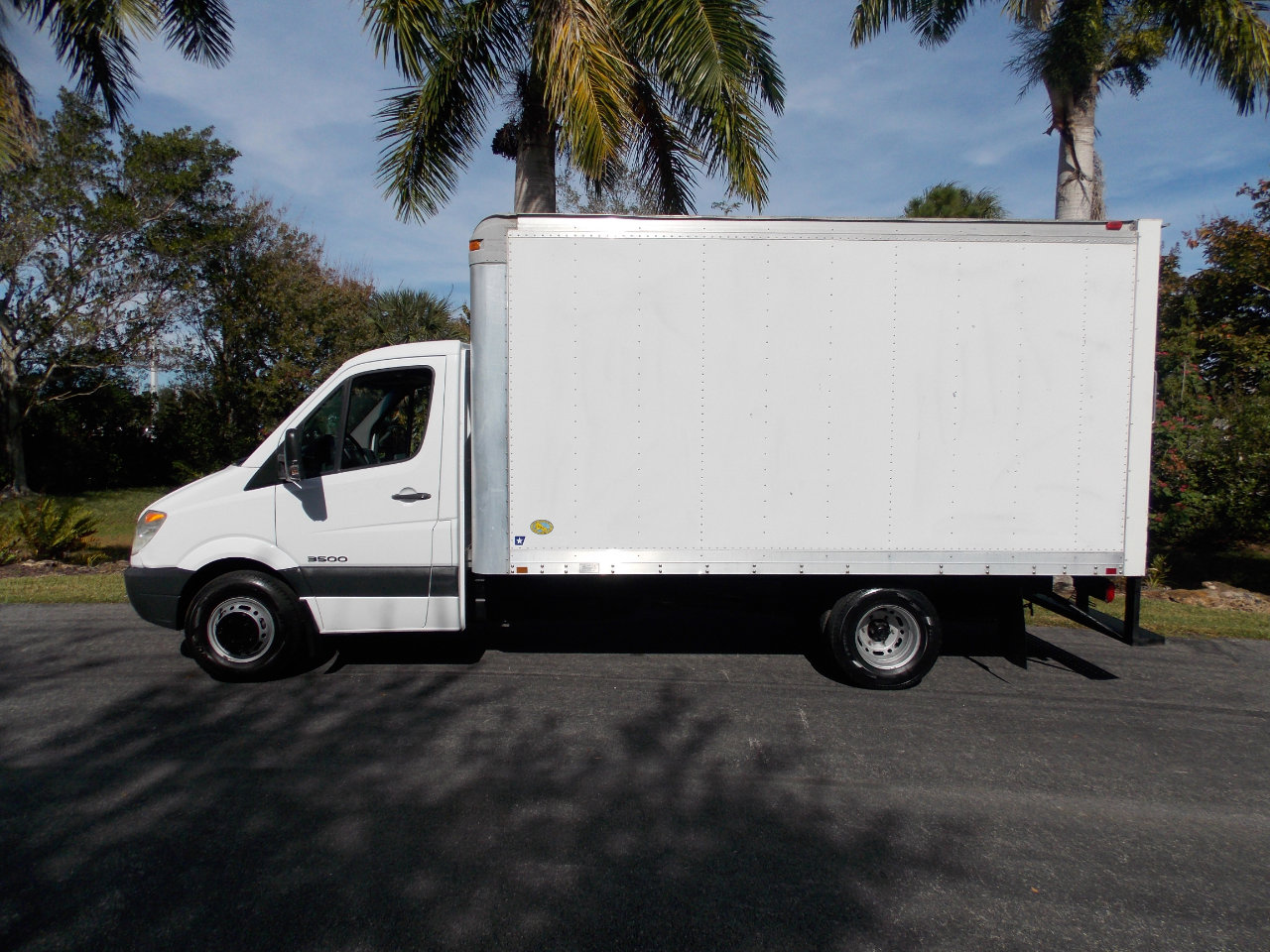 Used 2007 Dodge Sprinter 3500 image 12