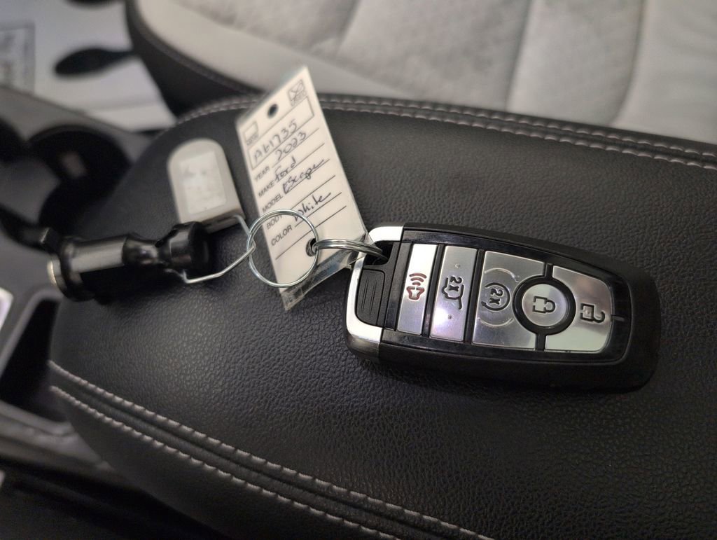 Used 2023 Ford Escape Active w/ Tech Pack #1 AWD/4WD image 41