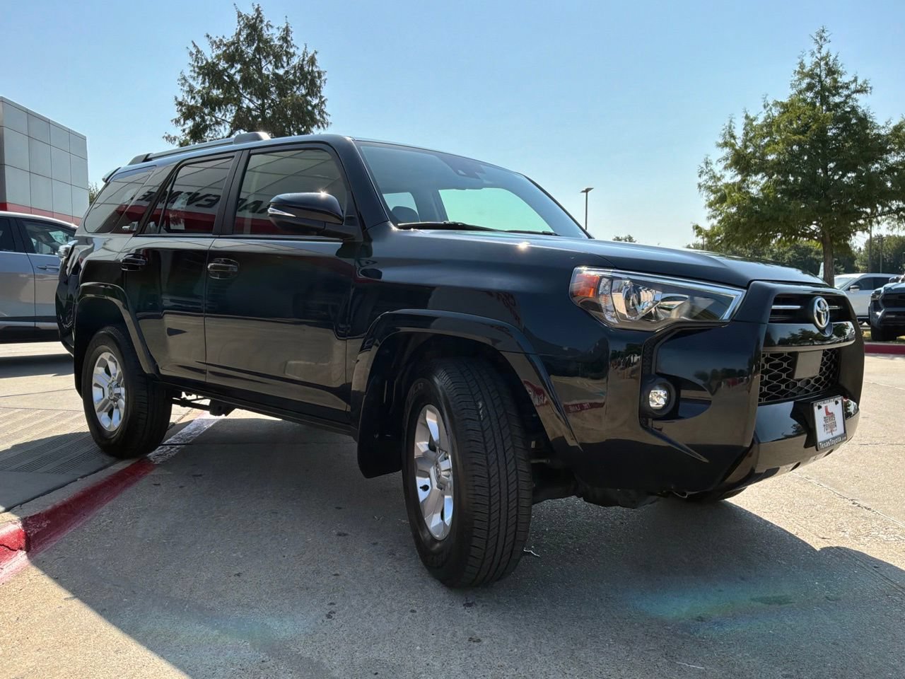 Used 2023 Toyota 4Runner SR5 Premium w/ Moonroof Package RWD image 4