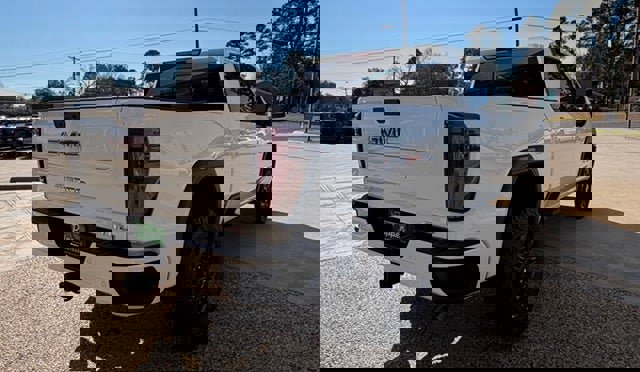 New 2026 GMC Sierra 2500 AT4 w/ AT4 Preferred Package image 8