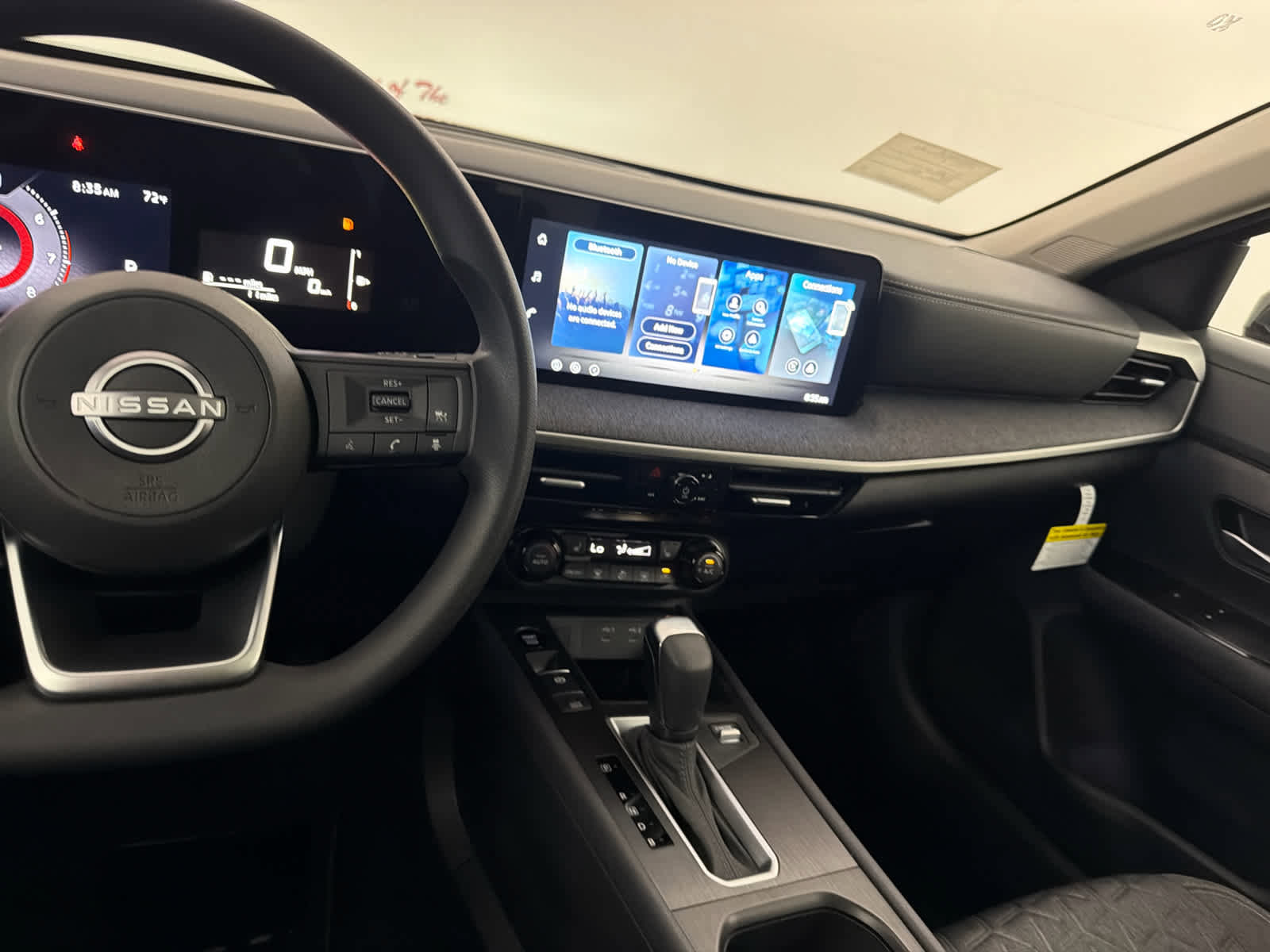 New 2026 Nissan Kicks SV w/ SV Premium Package FWD image 18