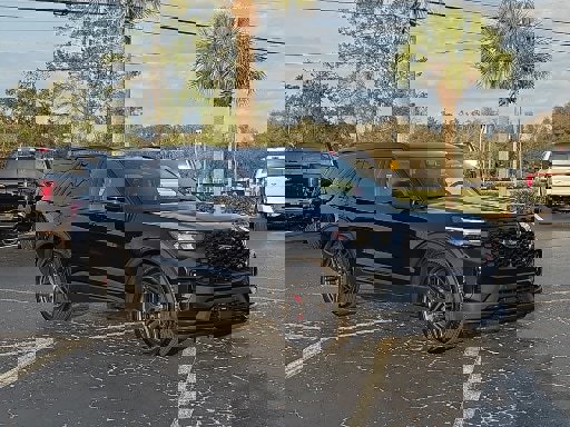 Certified 2025 Ford Explorer ST image 11