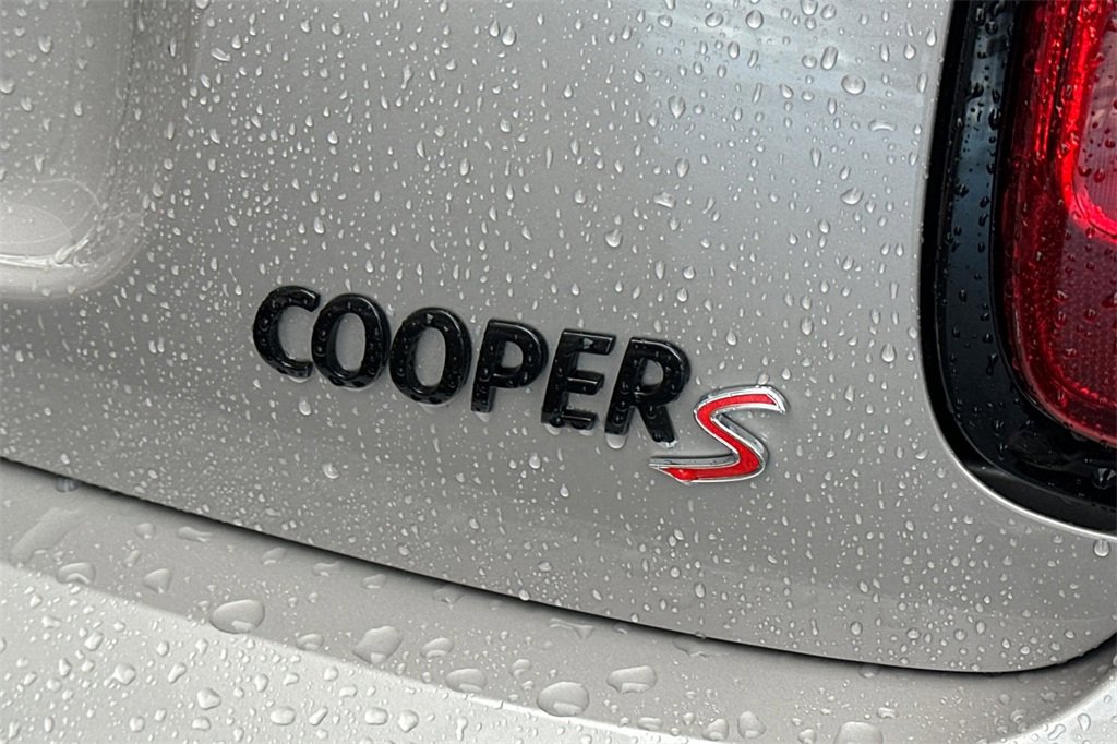 Used 2023 MINI Cooper S w/ Signature Upholstery Package image 25