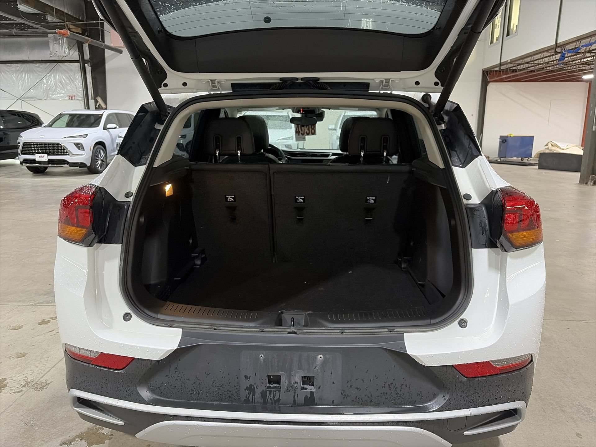 Used 2022 Buick Encore GX Select w/ Experience Buick Package AWD/4WD image 28