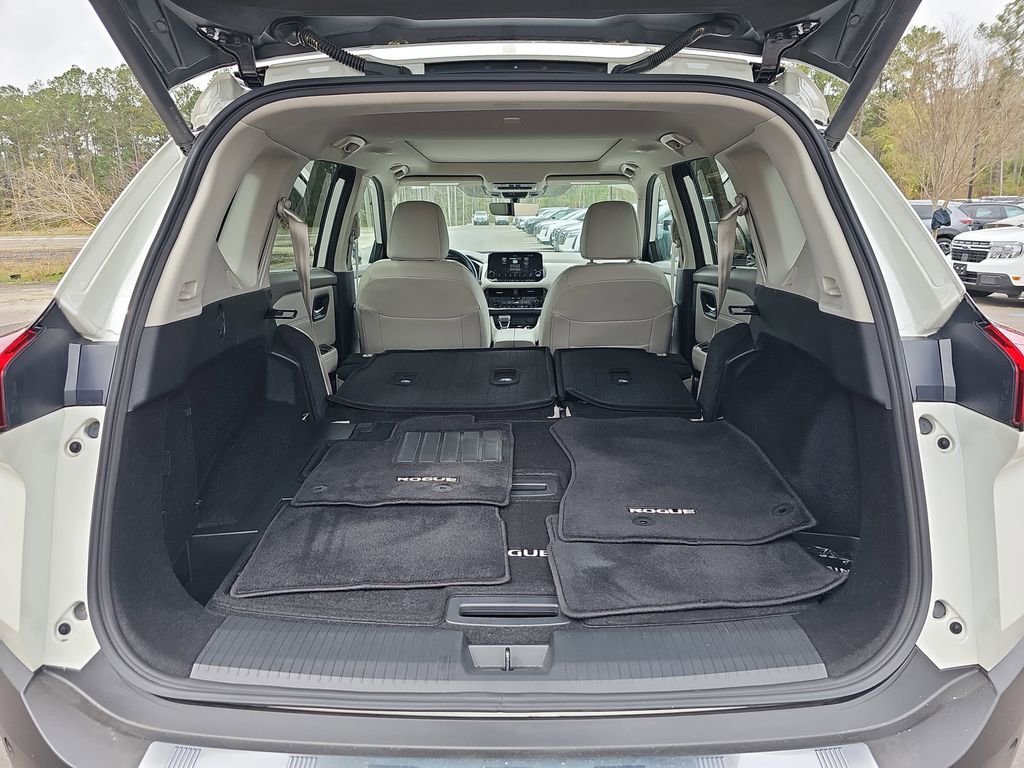 Used 2023 Nissan Rogue SL w/ SL Premium Package image 15