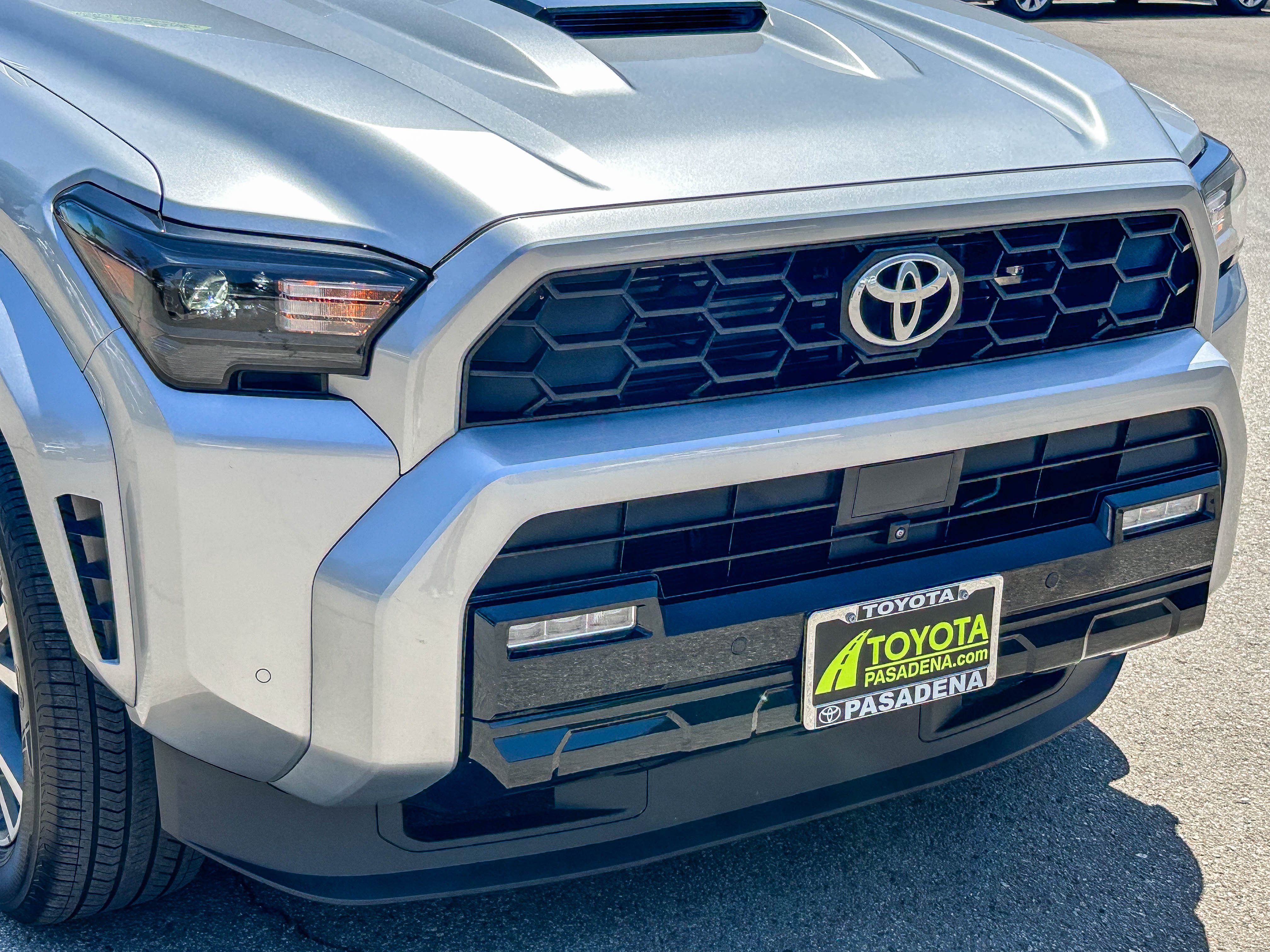 Used 2025 Toyota 4Runner TRD Sport Premium AWD/4WD image 5