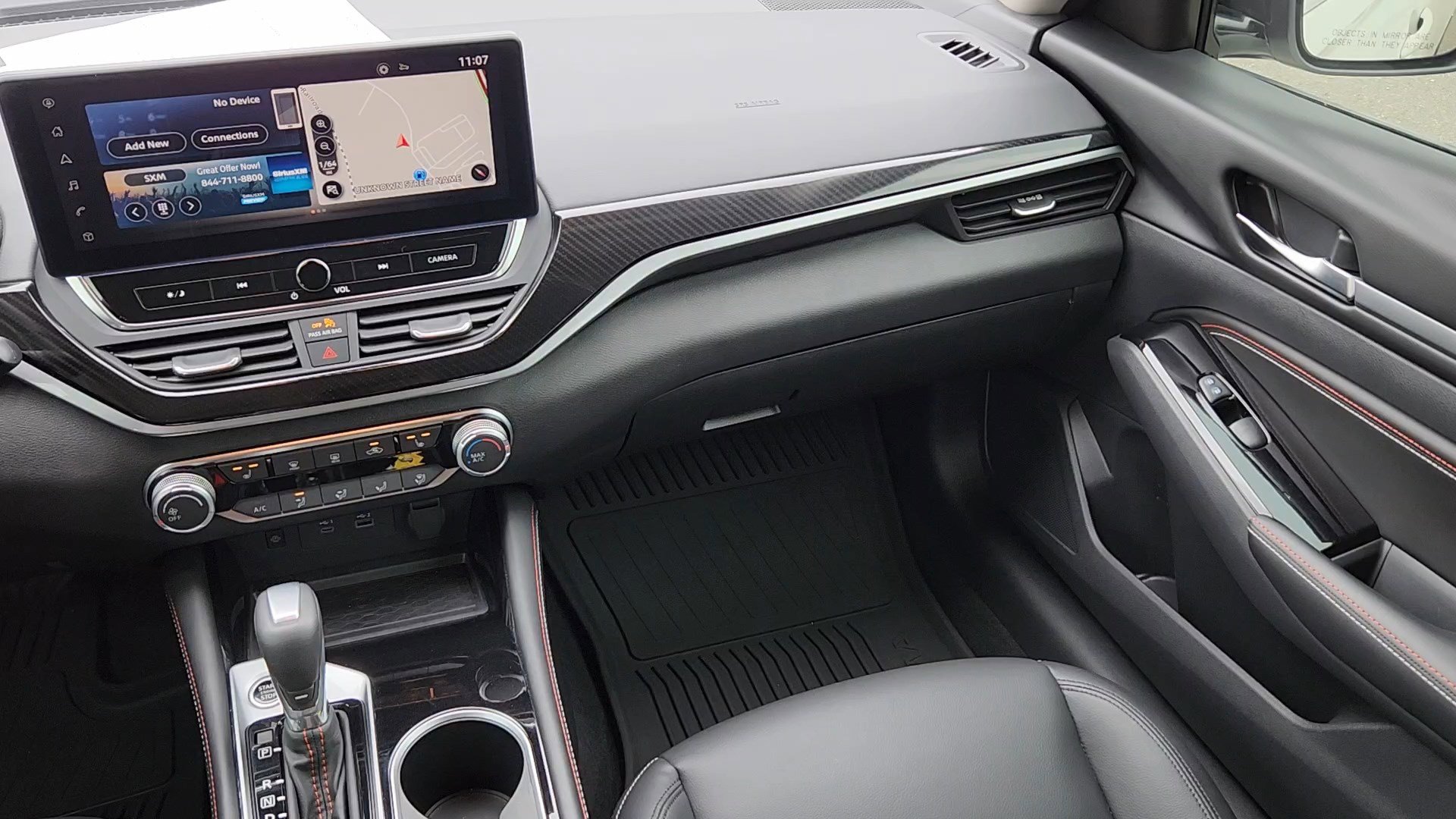 Used 2023 Nissan Altima 2.5 SR w/ SR Premium Package image 6