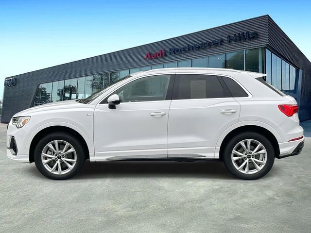 Certified 2025 Audi Q3 2.0T Premium w/ Convenience Package image 2
