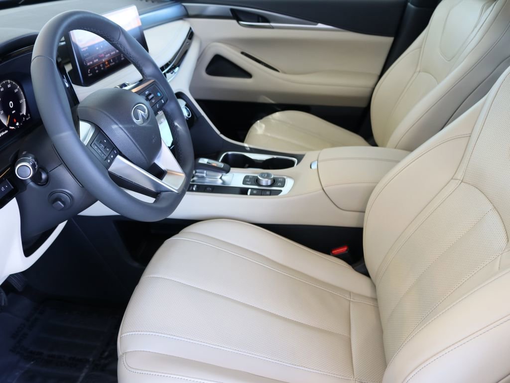 Certified 2023 INFINITI QX60 Luxe w/ Cargo Package AWD/4WD image 18