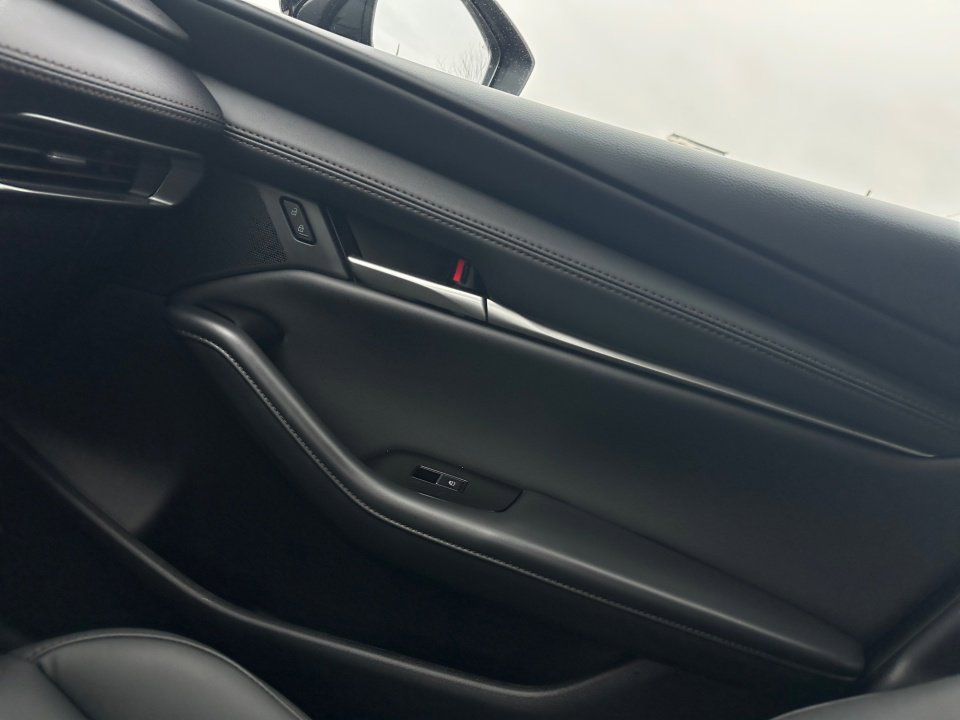 Certified 2025 MAZDA MAZDA3 s image 35