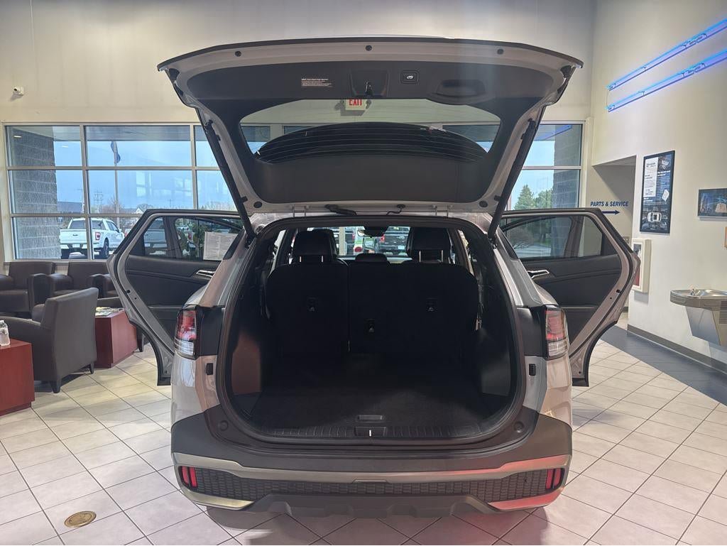 Used 2024 Kia Sportage X-Line w/ X-Line Premium Package AWD/4WD image 12