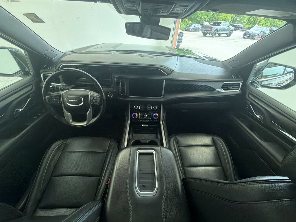 Used 2022 GMC Yukon Denali RWD image 21