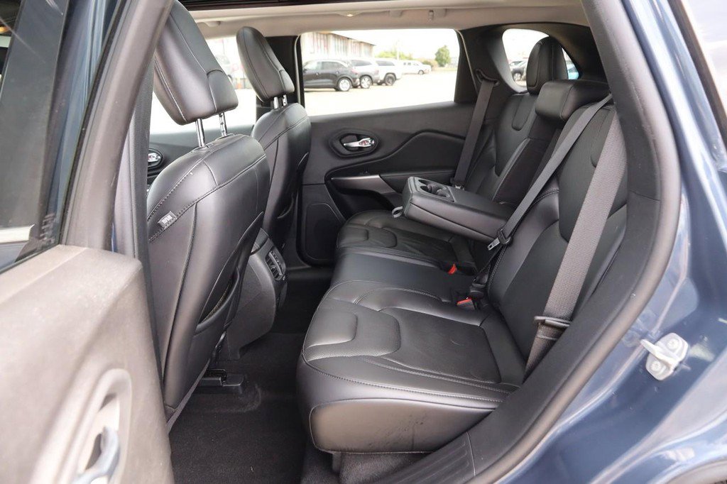 Used 2021 Jeep Cherokee Latitude Lux w/ Sun & Sound Group image 7