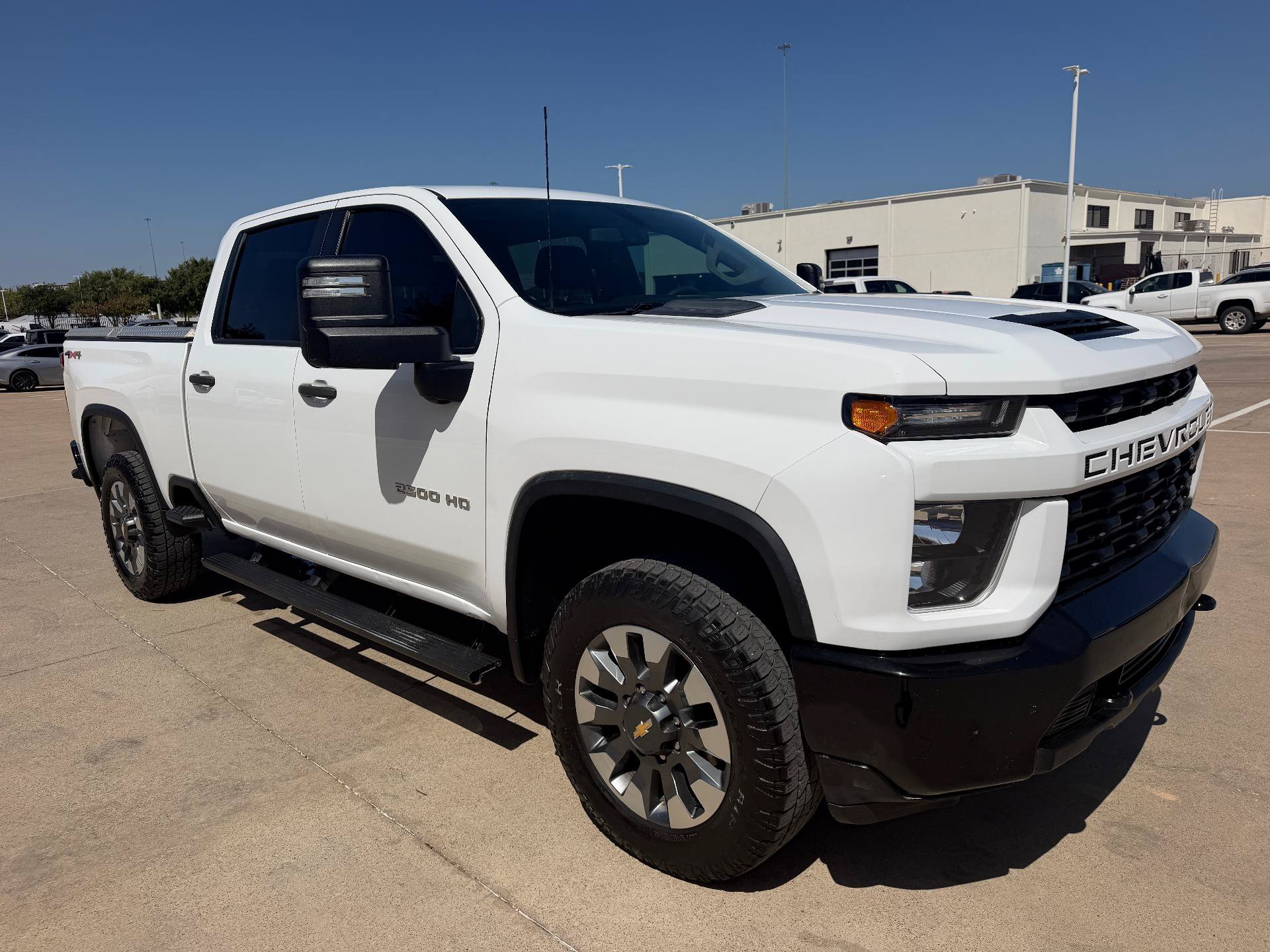Used 2022 Chevrolet Silverado 2500 Custom w/ Custom Convenience Package AWD/4WD image 2