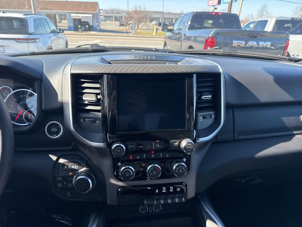 New 2026 RAM 1500 4x4 Crew Cab image 21