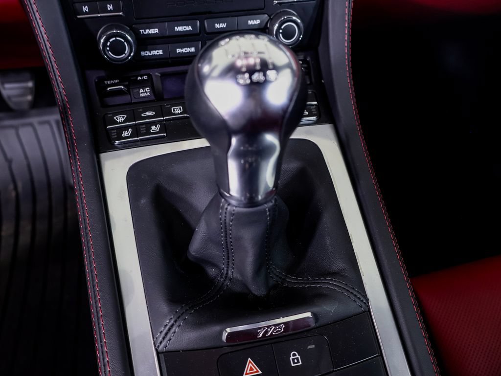 Certified 2024 Porsche 718 Cayman RWD image 19