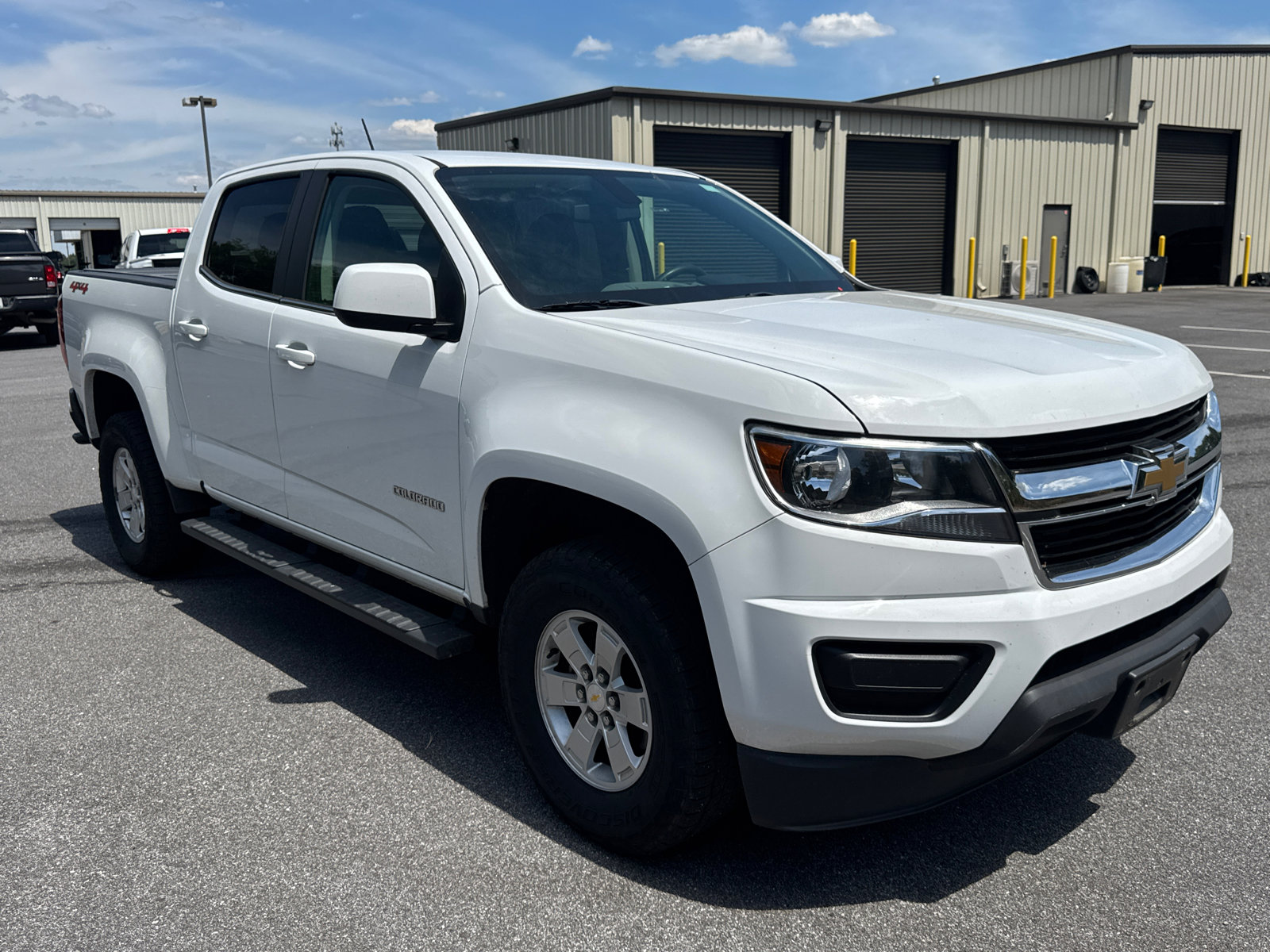 Used 2019 Chevrolet Colorado W/T w/ WT Convenience Package AWD/4WD image 3