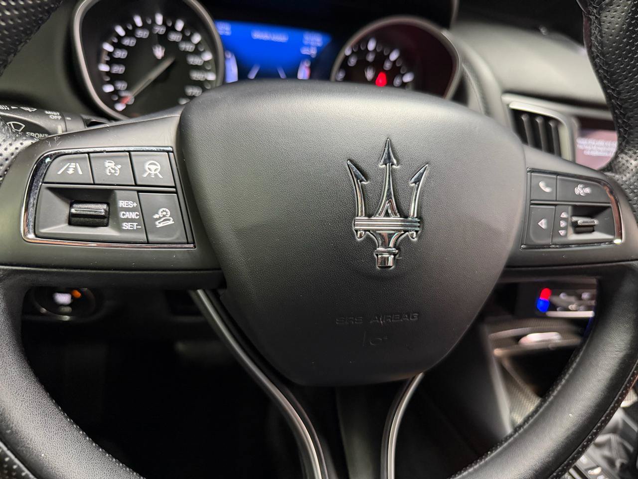 Used 2020 Maserati Levante AWD/4WD image 18