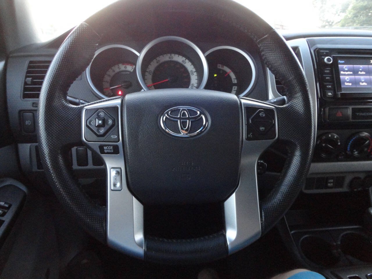 Used 2015 Toyota Tacoma PreRunner w/ TRD Sport Package RWD image 21