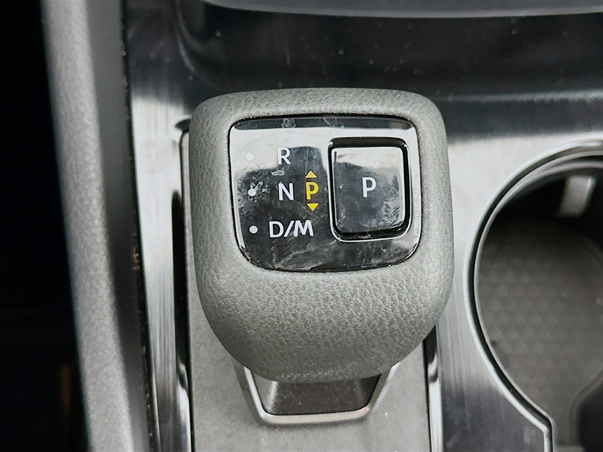 Used 2025 Nissan Rogue SV image 24