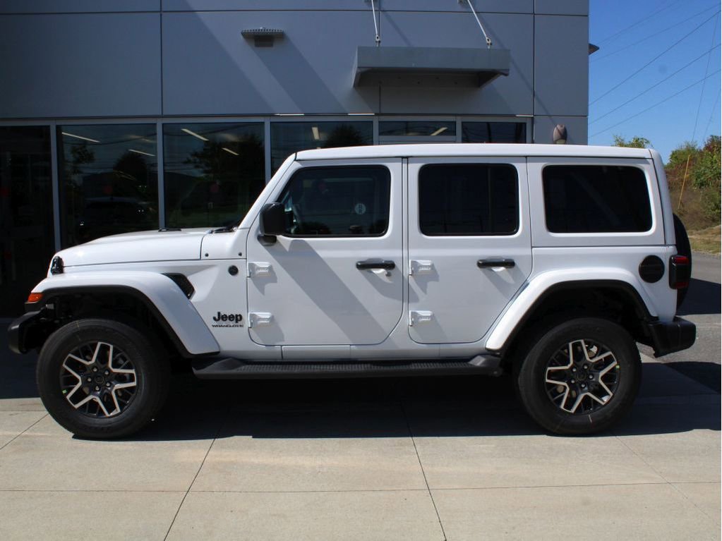 New 2025 Jeep Wrangler Sahara image 6