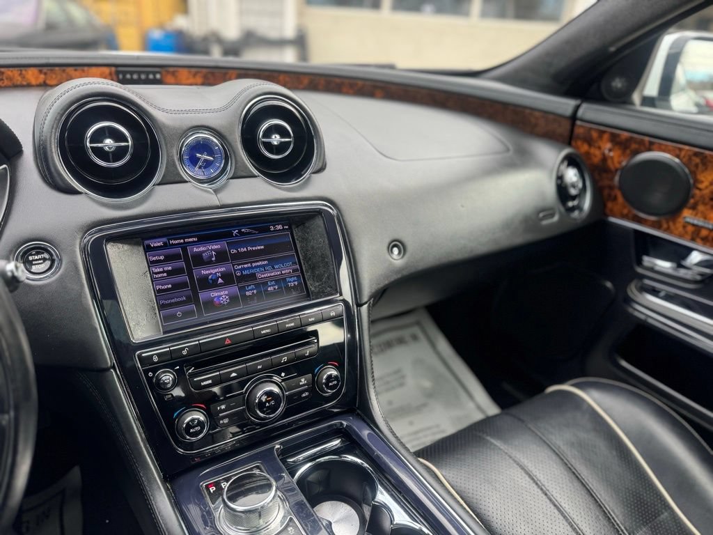 Used 2013 Jaguar XJ AWD image 35