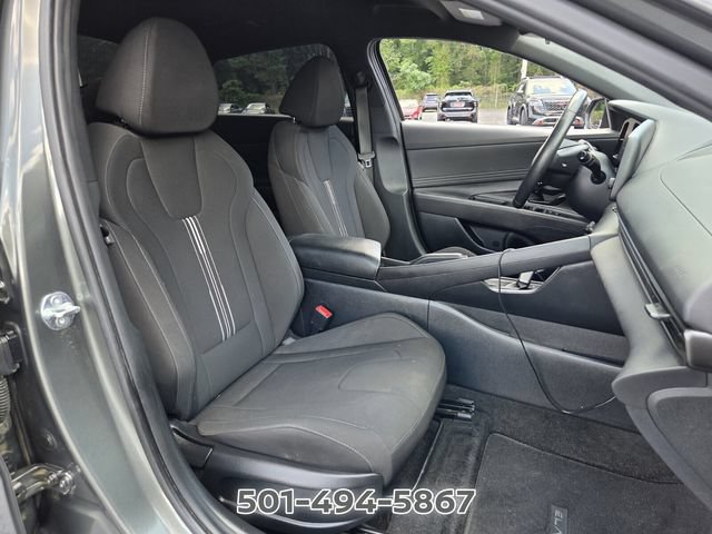 Used 2025 Hyundai Elantra Sport FWD image 15