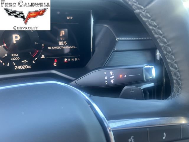 Used 2025 GMC Acadia Elevation image 15