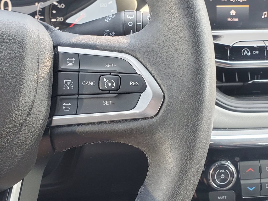 Used 2023 Jeep Compass Limited AWD/4WD image 13
