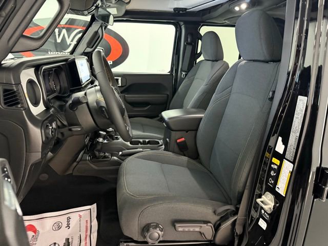 Used 2024 Jeep Gladiator Sport image 11