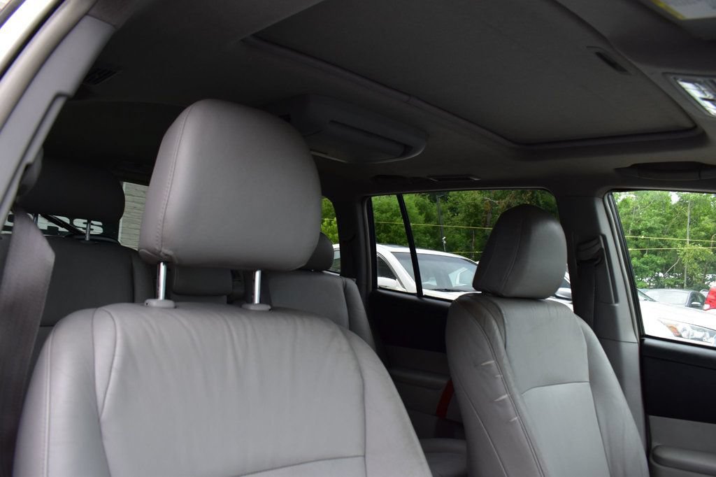Used 2008 Toyota Highlander Limited AWD/4WD image 16