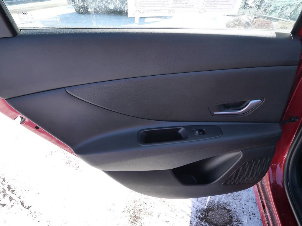 Used 2024 Hyundai Elantra SEL image 22